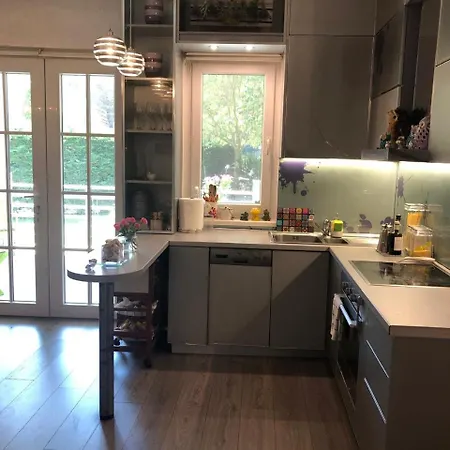 Pines House * Durrës